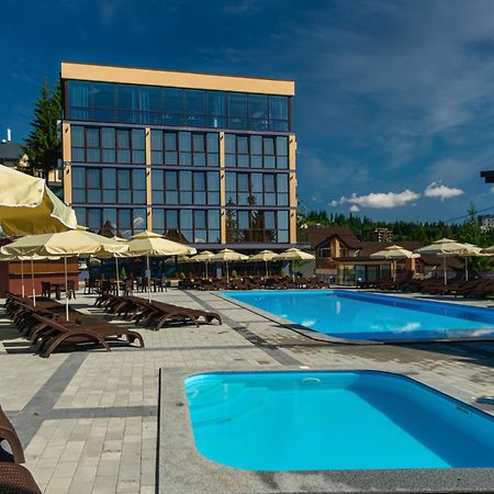 Summit Hotel Yablunytsya Eksteriør billede
