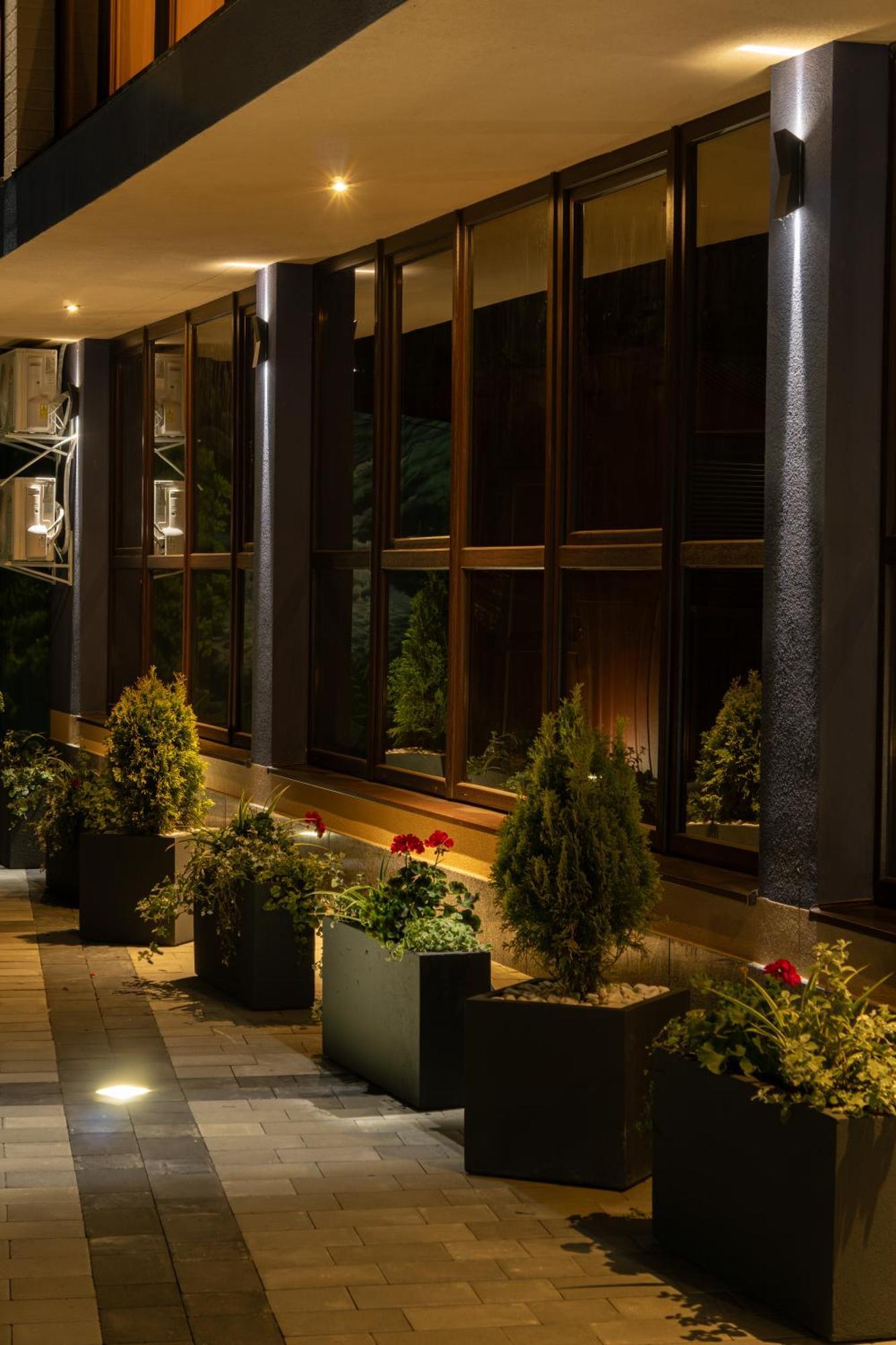 Summit Hotel Yablunytsya Eksteriør billede